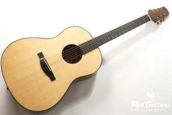 Model AD. Sitka Spruce/African Mahogany