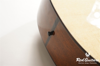 Model AD. Sitka Spruce/African Mahogany