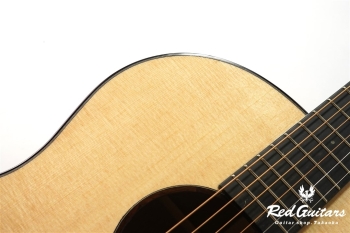 Model AD. Sitka Spruce/African Mahogany