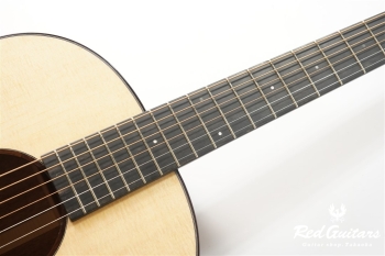 Model AD. Sitka Spruce/African Mahogany