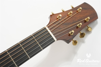 Model AD. Sitka Spruce/African Mahogany