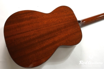Model OM. Sitka Spruce/African Mahogany