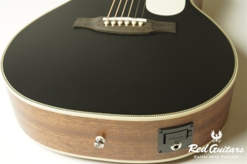 SE P20E - Satin Black Top