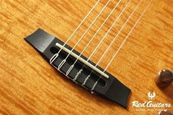 STAGE GUITAR - Natural Amber