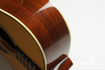CTM OM-28 Adirondack Spruce / Madagascar Rosewood 2012年製