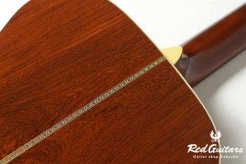 CTM OM-28 Adirondack Spruce / Madagascar Rosewood 2012年製