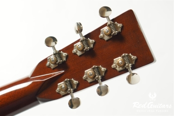 CTM OM-28 Adirondack Spruce / Madagascar Rosewood 2012年製