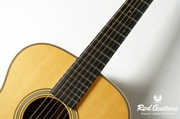 CTM OM-28 Adirondack Spruce / Madagascar Rosewood 2012年製