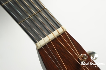 CTM OM-28 Adirondack Spruce / Madagascar Rosewood 2012年製