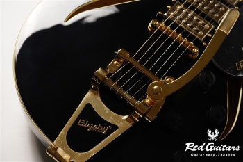 G2627TG Streamliner Center Block 3PU with Bigsby - Black