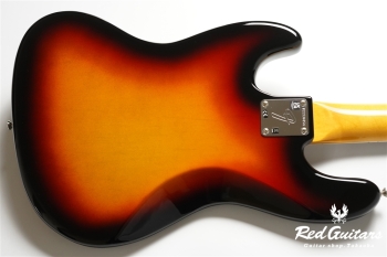 American Vintage II ’66 Jazz Bass