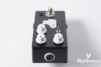 JHS Pedals HAUNTING MIDS | Red Guitars Online Store