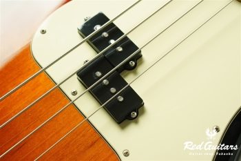 American Professional Precision Bass - 3-Color Sunburst