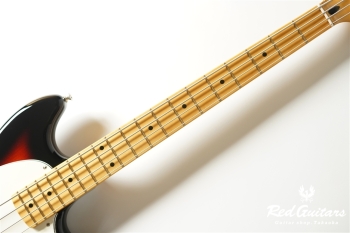 Player II Mustang Bass PJ - 3-Color Sunburst