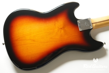 Player II Mustang Bass PJ - 3-Color Sunburst