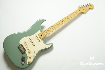 American Professional Stratocaster - Sonic Gray
