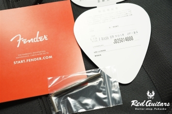  Made in Japan Limited Hybrid II Jazz Bass Noir -  Black