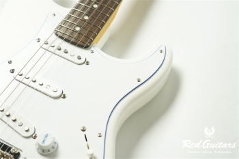 Made in Japan Limited Hybrid II Stratocaster Blanc - White