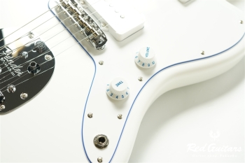 Made in Japan Limited Hybrid II Jazzmaster Blanc