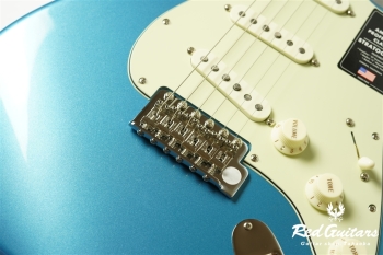 American Professional Classic Stratocaster - Faded Lake Placid Blue