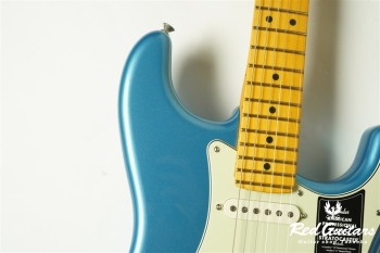 American Professional Classic Stratocaster - Faded Lake Placid Blue