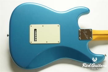 American Professional Classic Stratocaster - Faded Lake Placid Blue