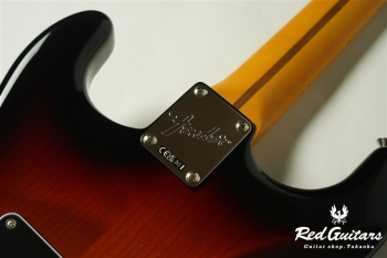 American Professional Classic Stratocaster HSS - 3 Color Sunburst