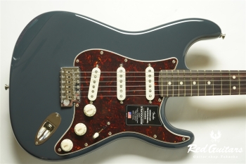 American Professional Classic Stratocaster - Faded Black