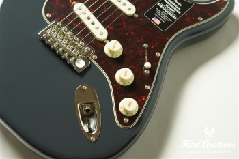 American Professional Classic Stratocaster - Faded Black