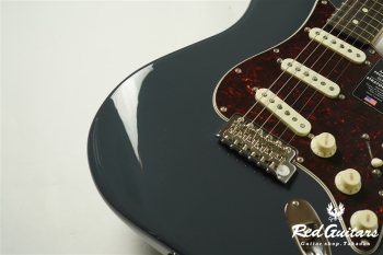 American Professional Classic Stratocaster - Faded Black