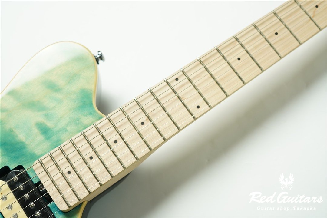 AXIS AX40-TBL-M - Trans Blue