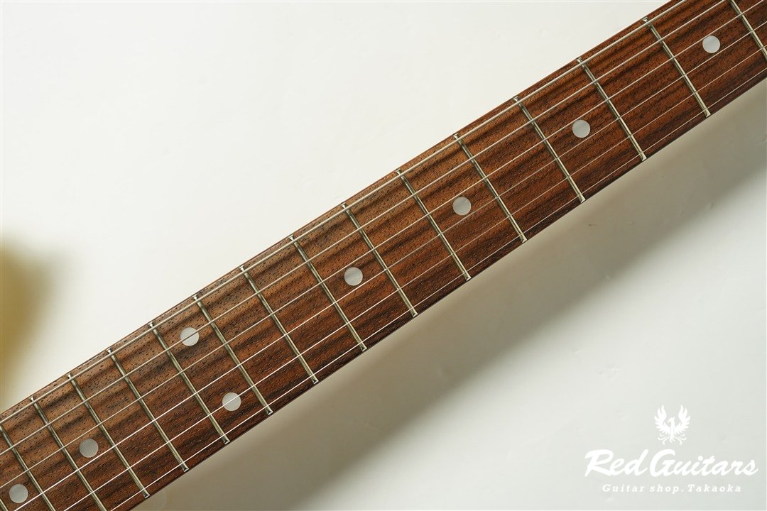 MG69-65 - Yellow White