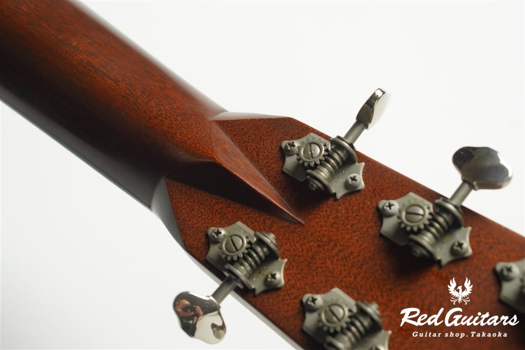 D-28 Marquis - Natural