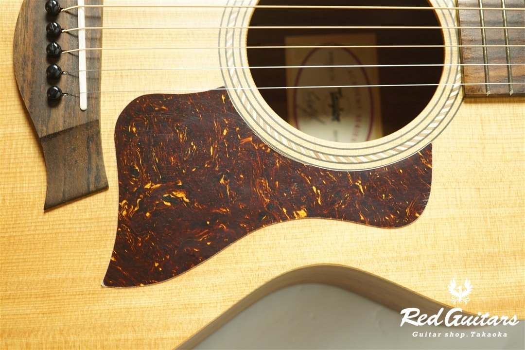 Academy 12 - Natural