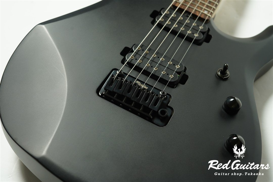 JP60 ‐ Stelth Black