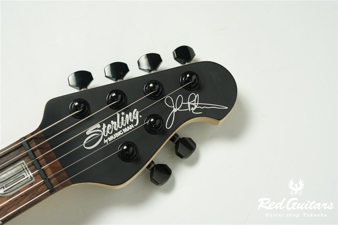 JP60 ‐ Stelth Black