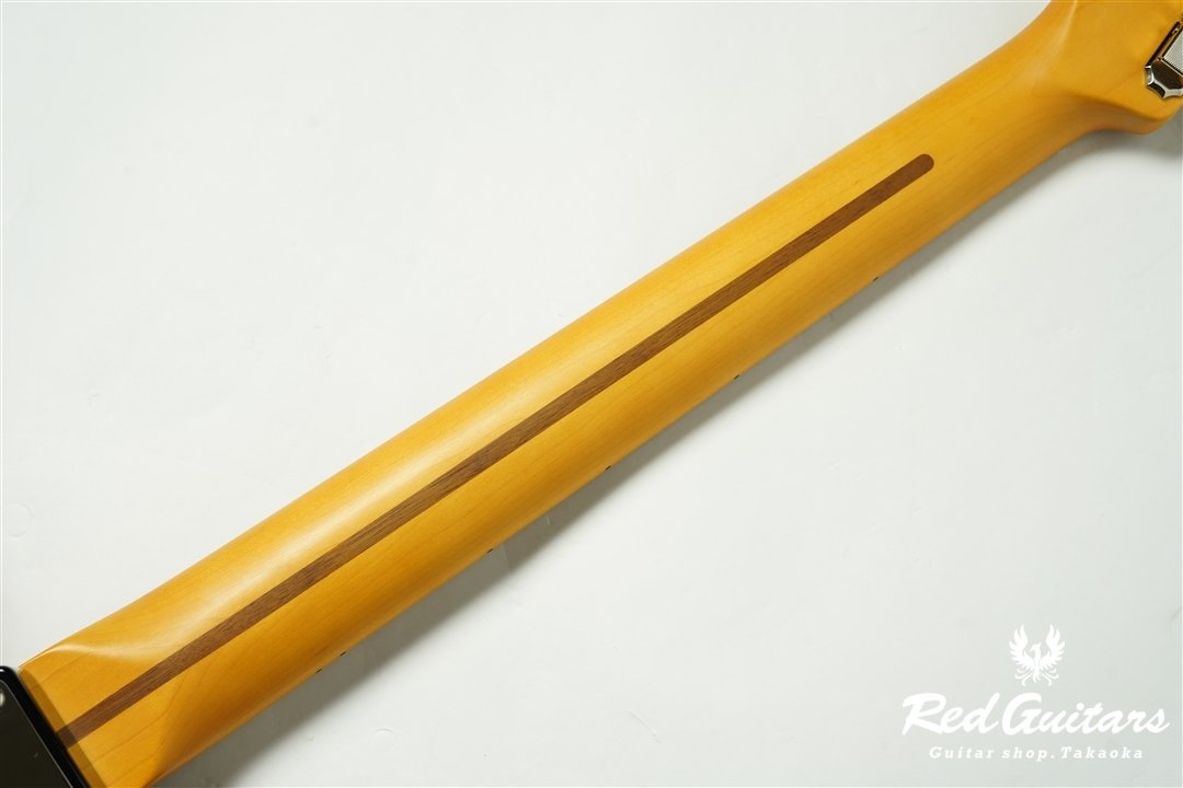 American Professional Classic Stratocaster HSS - 3 Color Sunburst