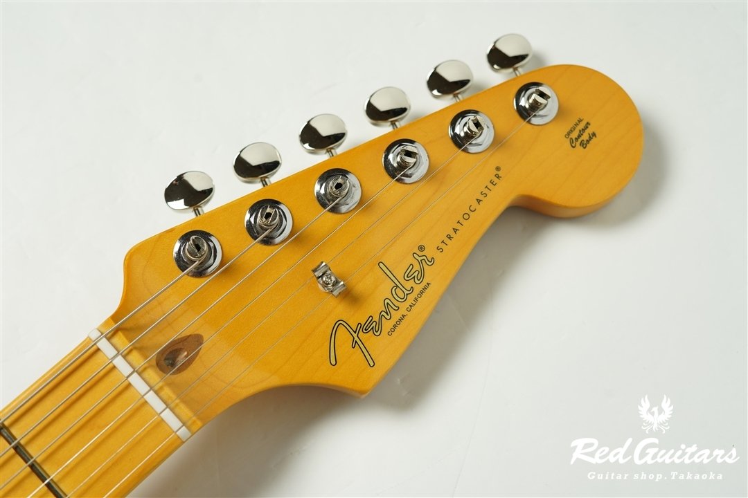 American Professional Classic Stratocaster HSS - 3 Color Sunburst