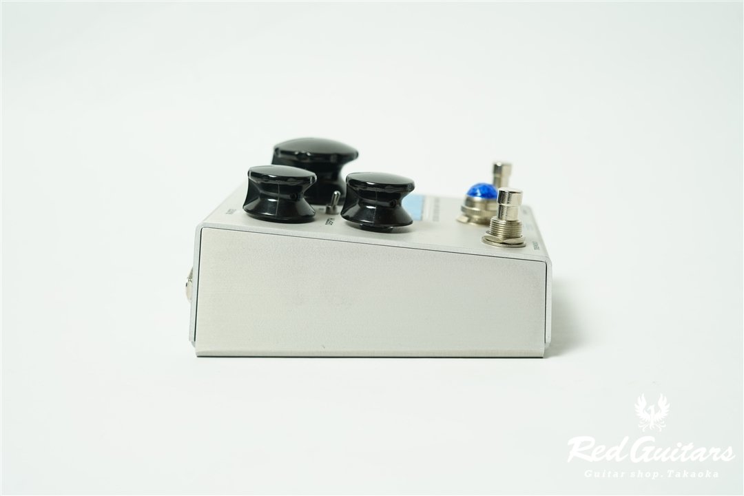 ZOMA ‐ Stereo Reverb and Tremolo