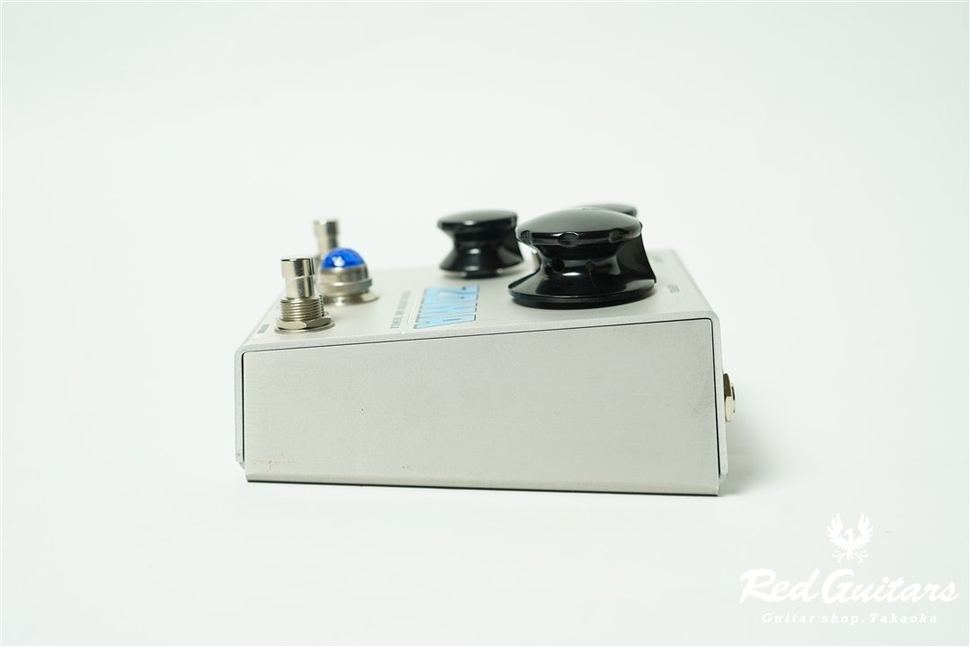 ZOMA ‐ Stereo Reverb and Tremolo