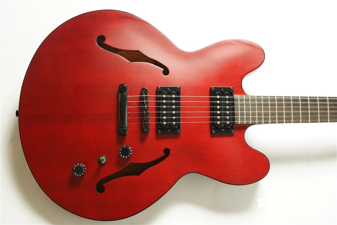 Dot Studio - Worn Cherry