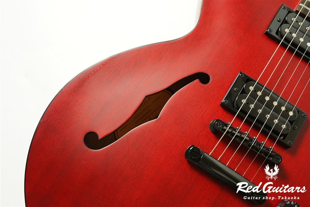 Dot Studio - Worn Cherry