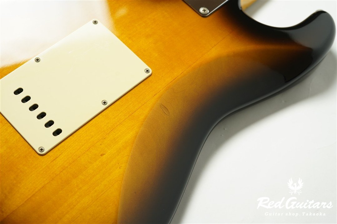 ST57-58US - Tobacco Sunburst
