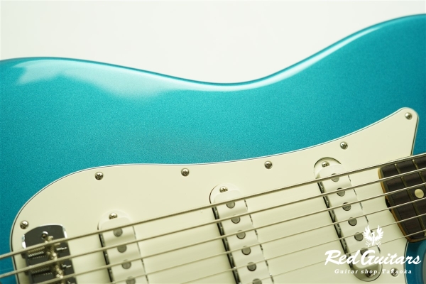 Vintera II ’60s Bass VI - Lake Placid Blue