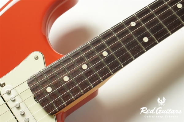 MADE IN JAPAN TRADITIONAL 60S STRATOCASTER - Fiesta Red