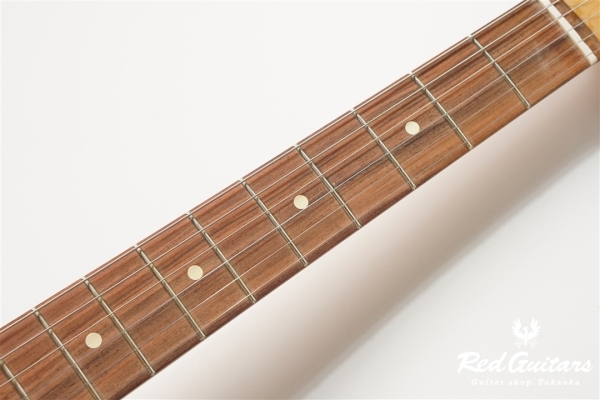 VINTERA ’60S STRATOCASTER - Ice Blue Metallic