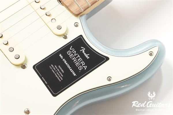 VINTERA ’60S STRATOCASTER - Ice Blue Metallic