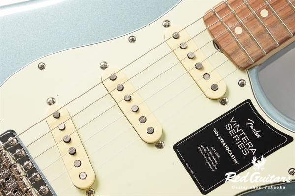 VINTERA ’60S STRATOCASTER - Ice Blue Metallic