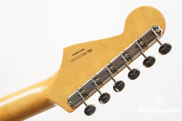 VINTERA ’60S STRATOCASTER - Ice Blue Metallic
