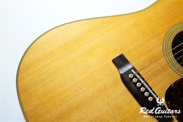 D-28 Standard #2611236